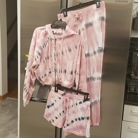 💕YOUNG FABULOUS & BROKE💕 Tie Dye 3 x Jogger Set - Picture 1 of 15